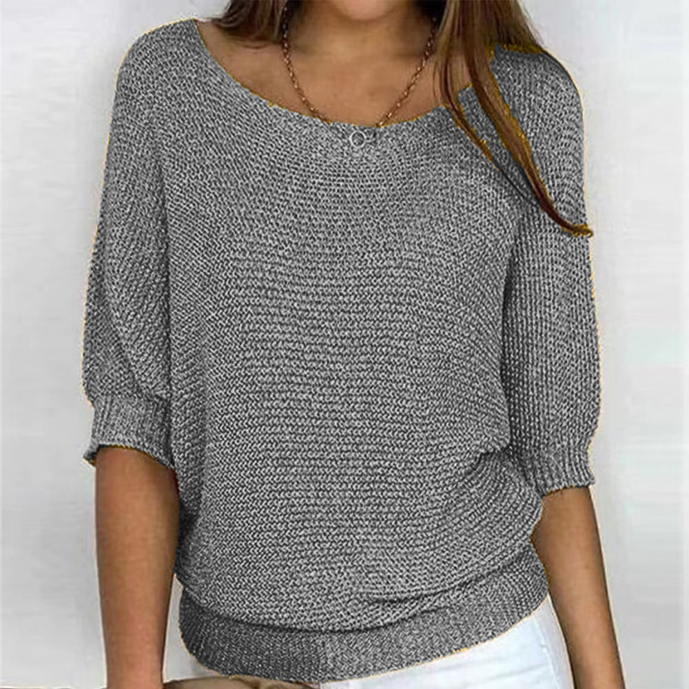 Pull élégant Danoir Paris Linda FR782 en beige, confort et style, porté en mode décontracté pour femme.