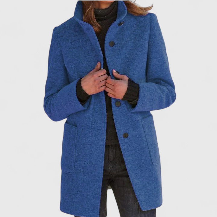 Manteau chic en laine gris Danoir Paris Elenaaa FR851, coupe élégante et tissu chaud pour l'hiver.
