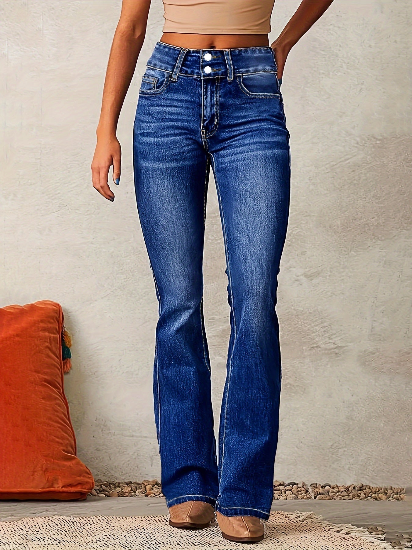 Jeans skinny modernes Danoir Paris Aya en denim bleu marine, coupe ajustée et tendance.