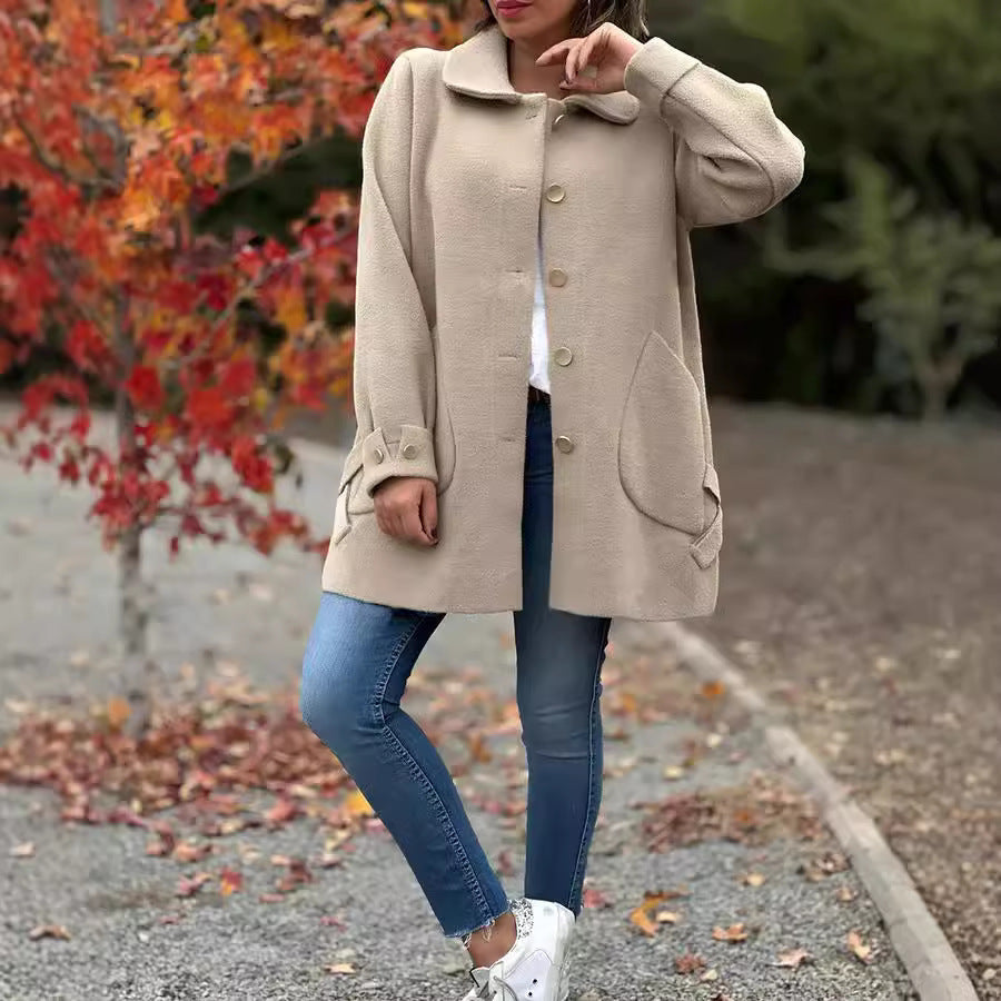 Manteau oversize élégant Danoir Paris FR915 Maelis en beige, coupe confortable et style sophistiqué pour femme.