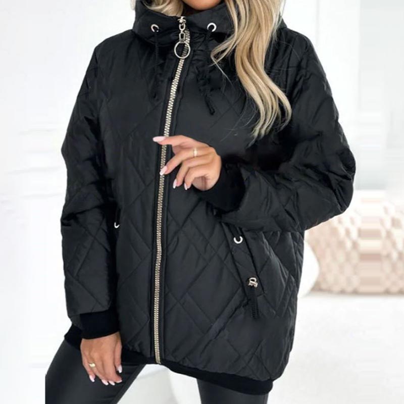 Veste parka d'hiver élégante Helena de Danoir Paris en rose, coupe sophistiquée, pour femme, vue de face.