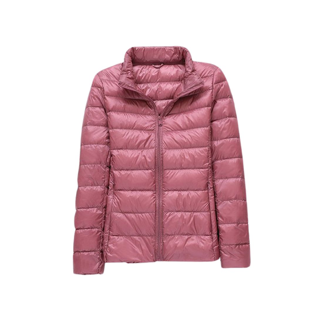 Veste ultra légère élégante Danoir Paris Elin FR939 en rose, vue de face, avec design sophistiqué et finition soignée