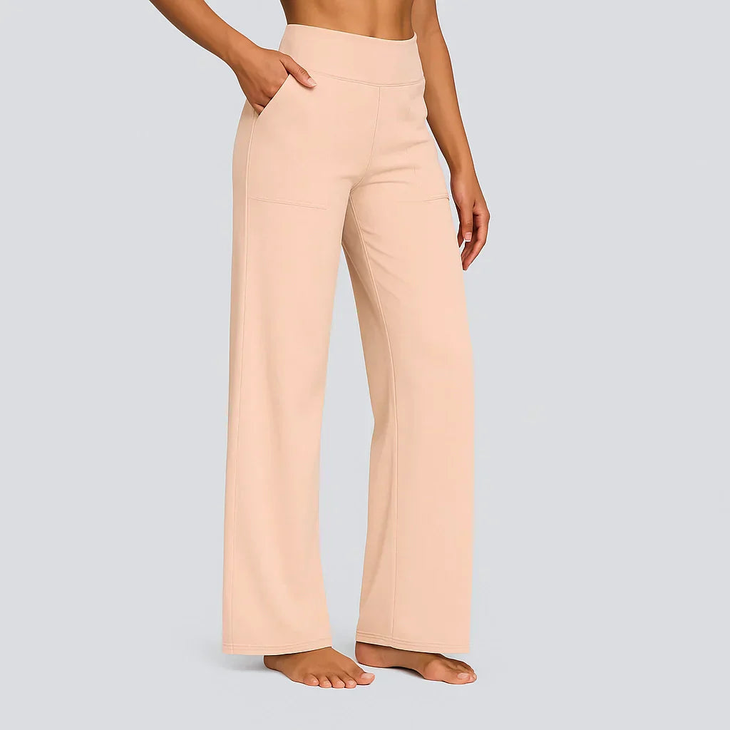 Pantalon stretch confortable Enora FR950 de Danoir Paris en taupe, vue de face, tissu souple et ajusté pour un style décontracté.