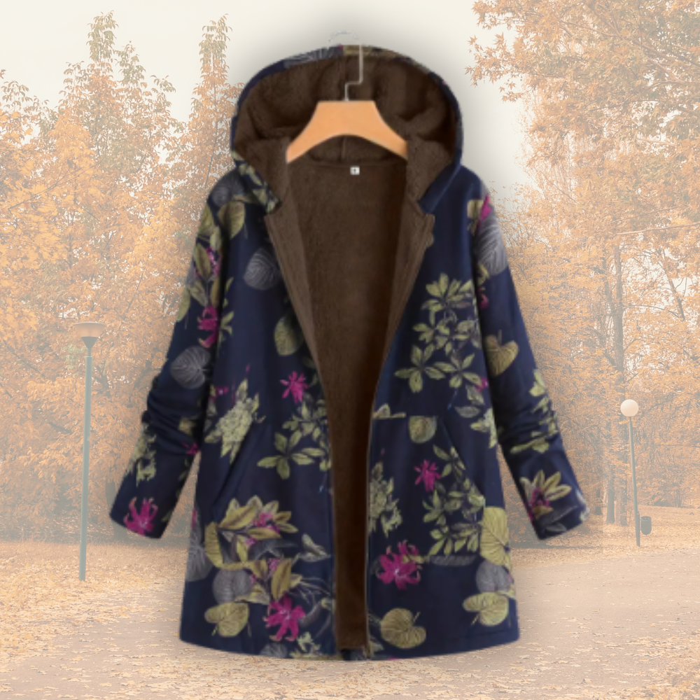 Veste chic et douillette Camellia de Danoir Paris en beige, style élégant, matière douce, pour femme.