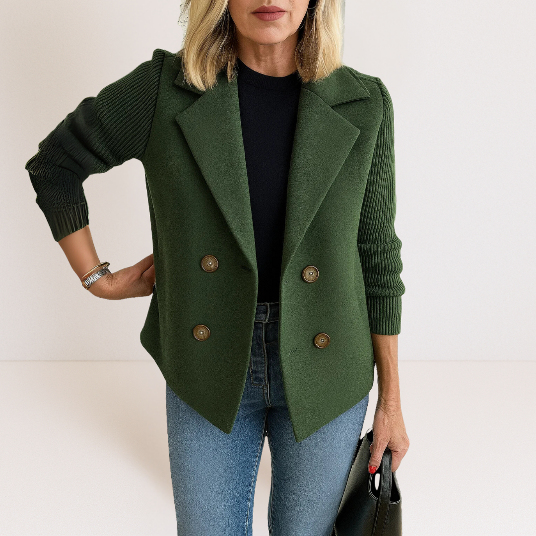 Veste élégante en tricot Rose Martine Danoir Paris FR968, coupe droite, détails raffinés, portée décontractée ou habillée.