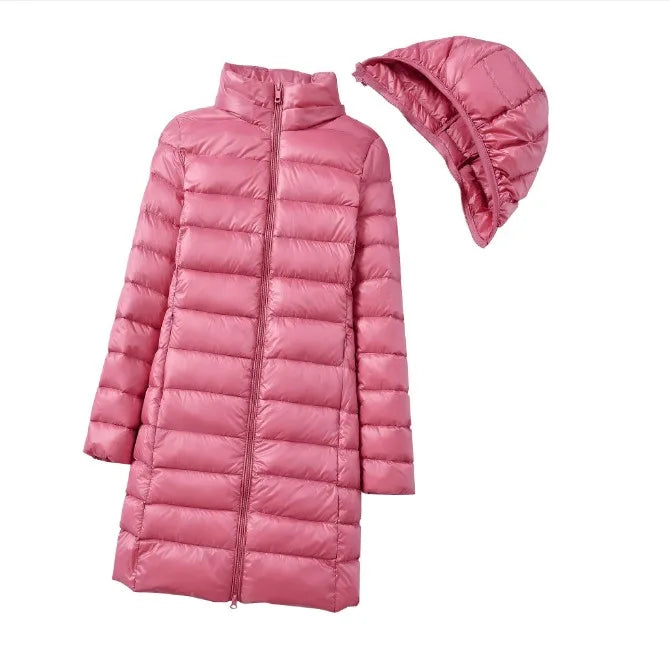 Veste ultra légère Aurora de Danoir Paris en bleu, élégante et sophistiquée, pour un look chic et confortable.
