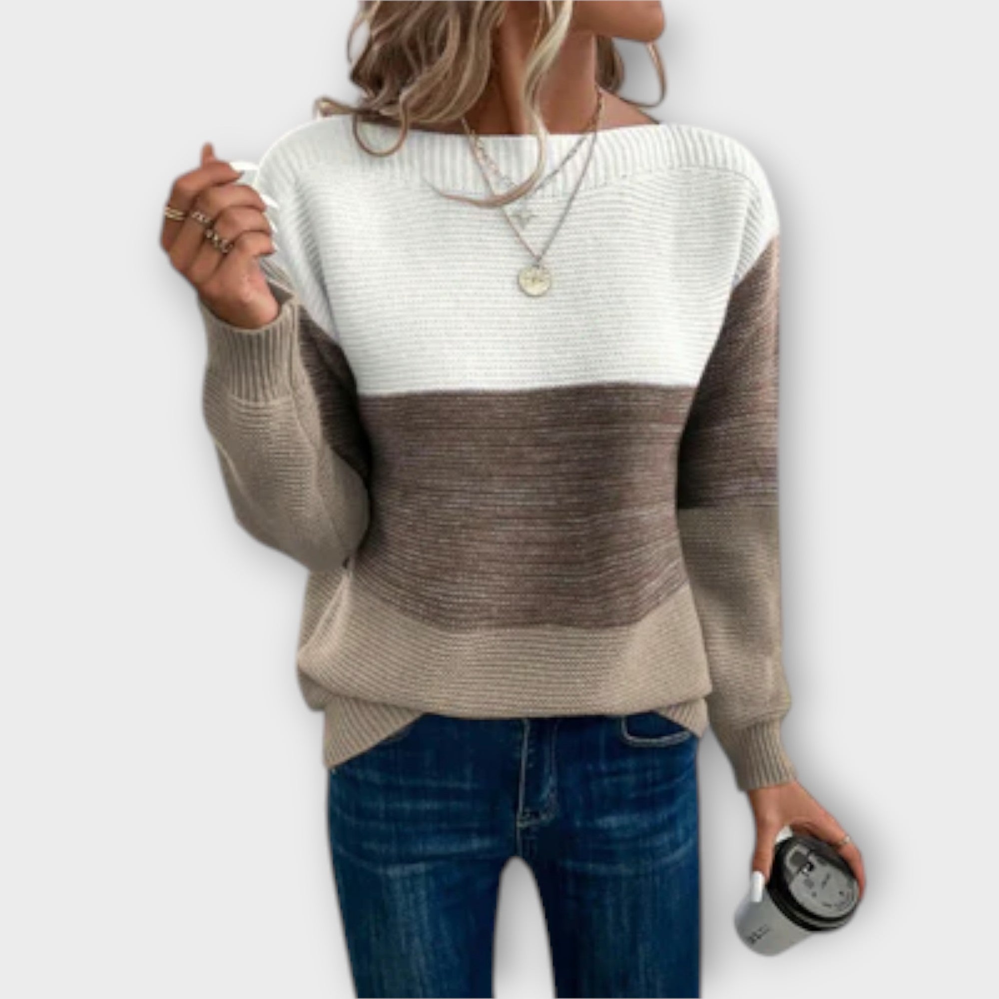 Pull tricolore élégant Elisabet de Danoir Paris, en vert, porté sur un mannequin, style chic et moderne.