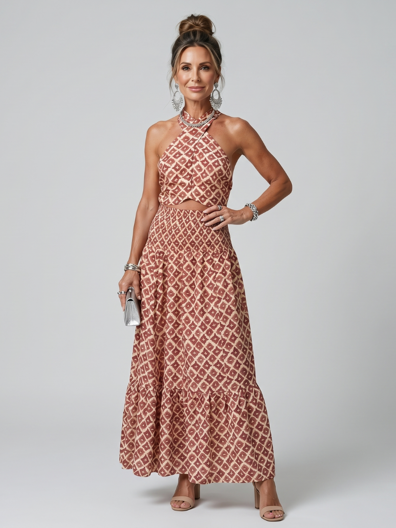 Robe midi Danoir Paris Amira à motifs géométriques, encolure croisée halter avec découpes, élégante et moderne.