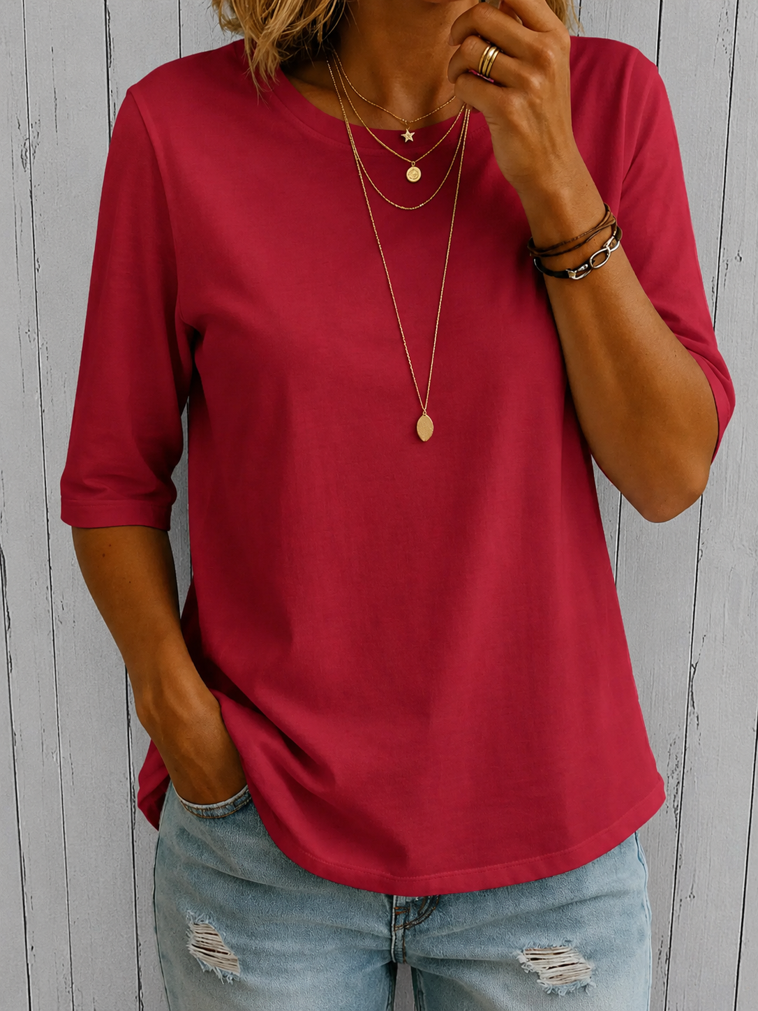 T-shirt gris Danoir Paris Calvera Comfort Coverage, coupe classique et tissu doux, vue de face sur fond neutre.