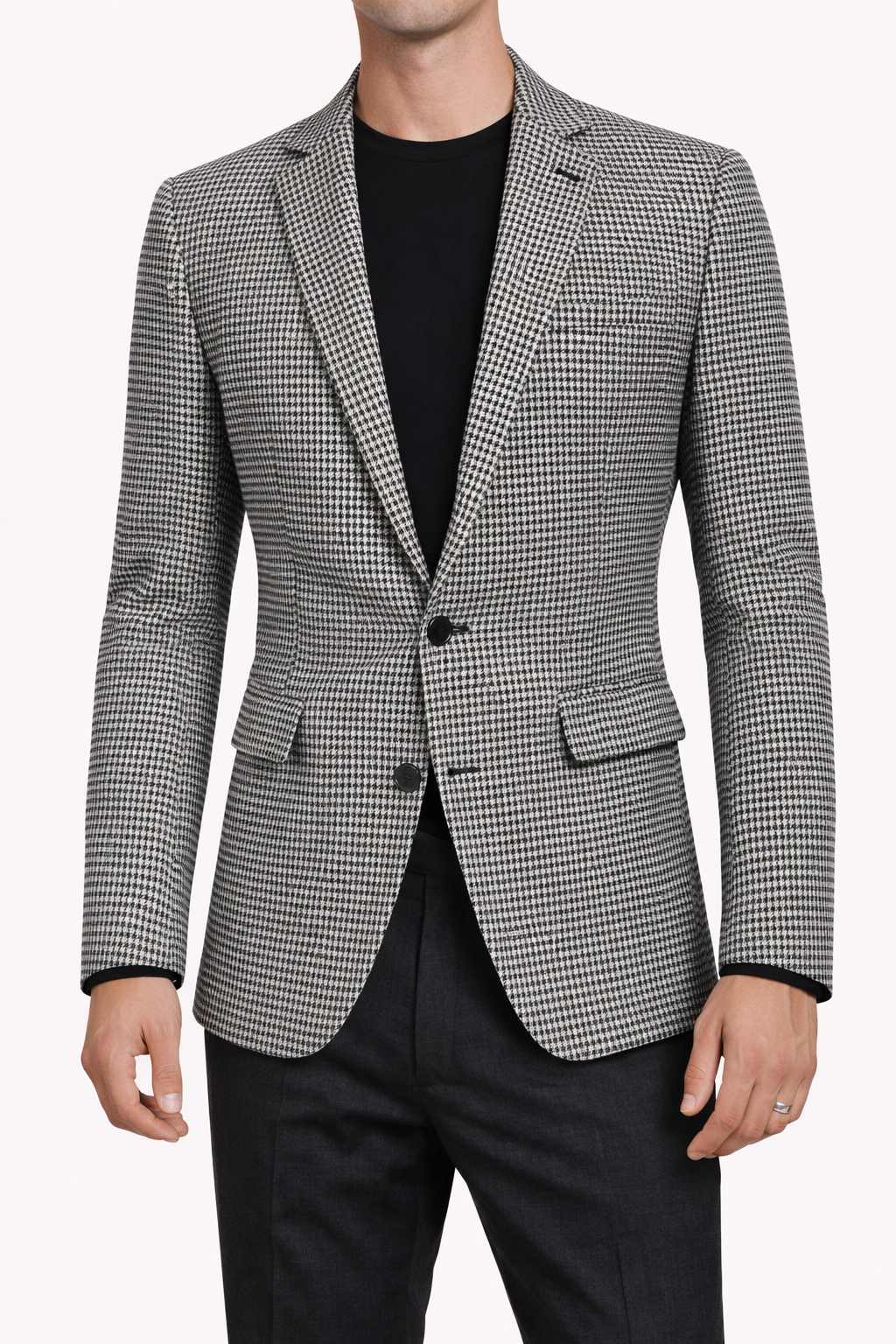 Blazer premium pour homme Danoir Paris en tissu gris clair, élégant et moderne, porté sur un mannequin.