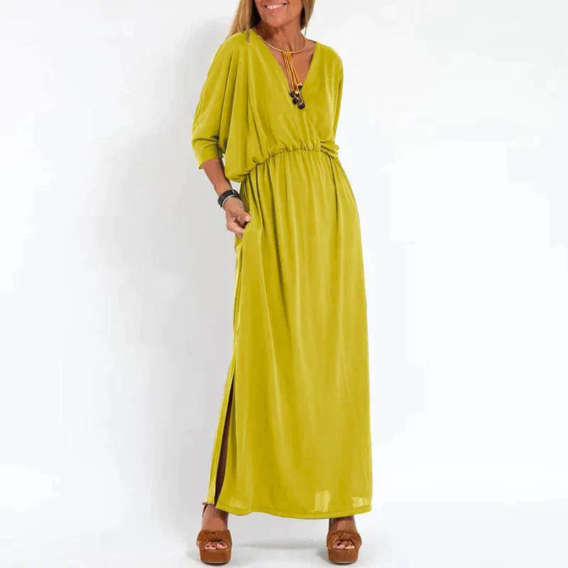 Robe vintage longue Cosima de Danoir Paris, tissu gris clair, style élégant et classique, portée décontractée ou pour une occasion spéciale