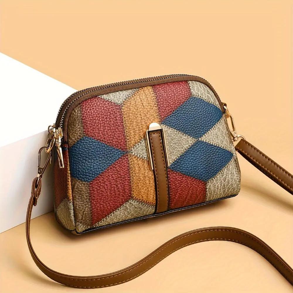 Sac à bandoulière mini Clio Danoir Paris en patchwork gris, avec détails colorés et bandoulière réglable.