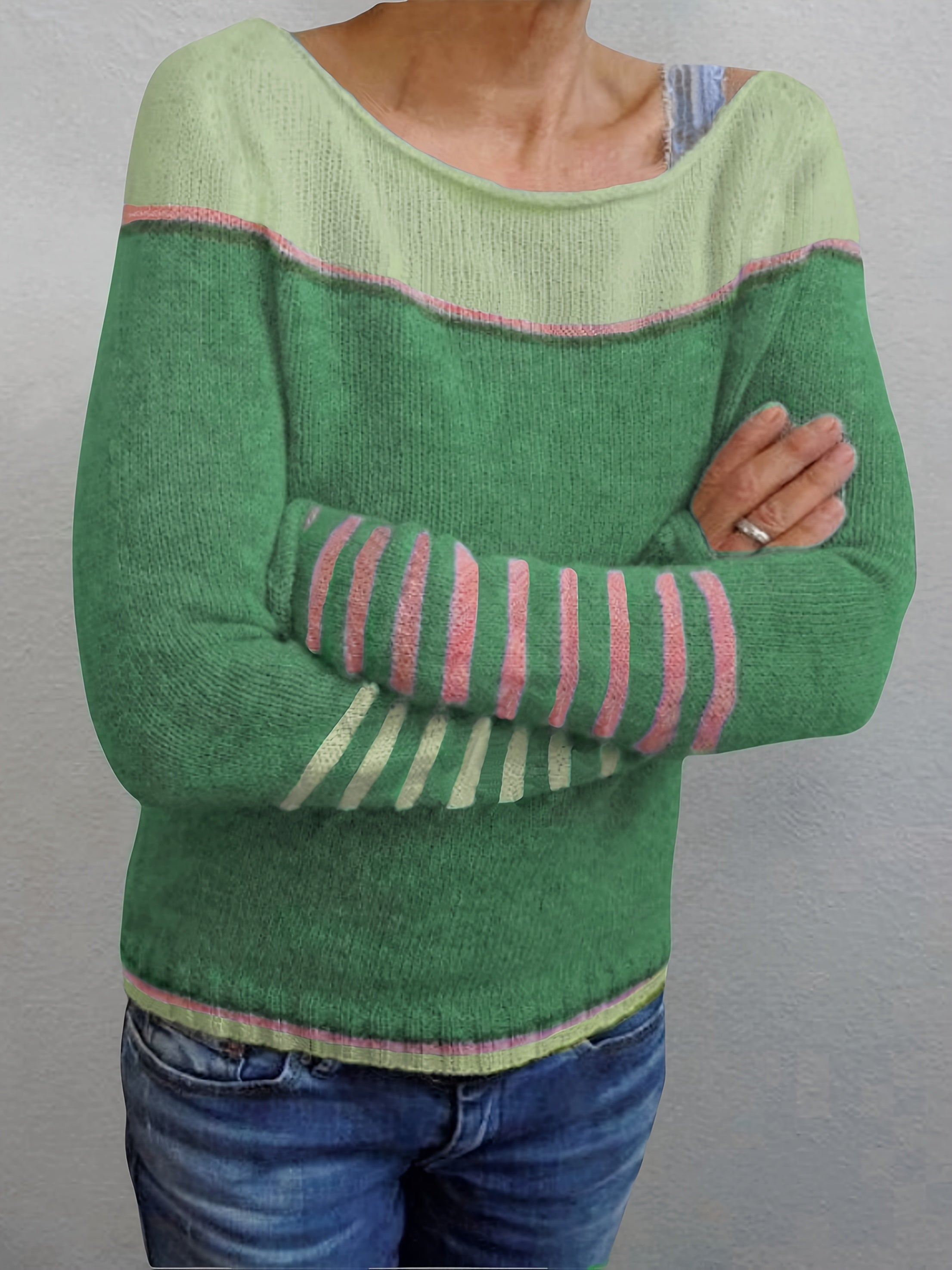 Pull rayé gris Katharina de Danoir Paris à manches longues, vue de face, en tissu doux et confortable.