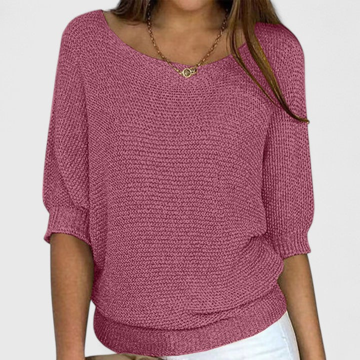 Pull en maille gris Rachel de Danoir Paris, style décontracté et confortable, porté en mode casual.
