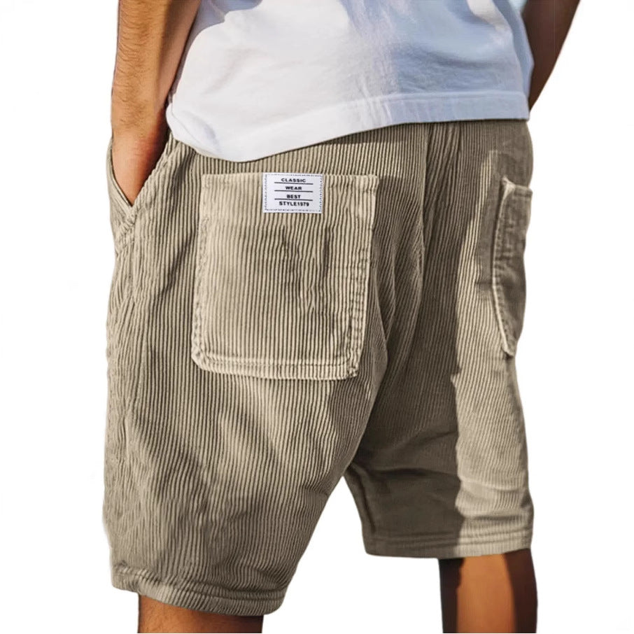 Short en velours gris Victor de Danoir Paris, look élégant et chic, avec détails raffinés et tissu doux.