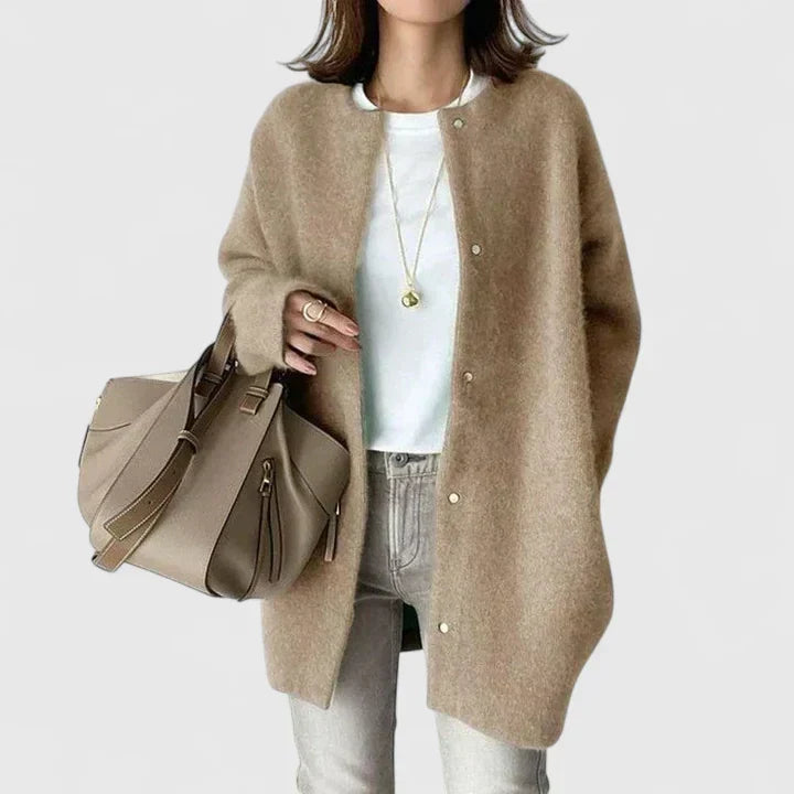 Veste confortable Danoir Paris Thalienne en gris foncé, coupe décontractée, pour un style élégant et cosy.