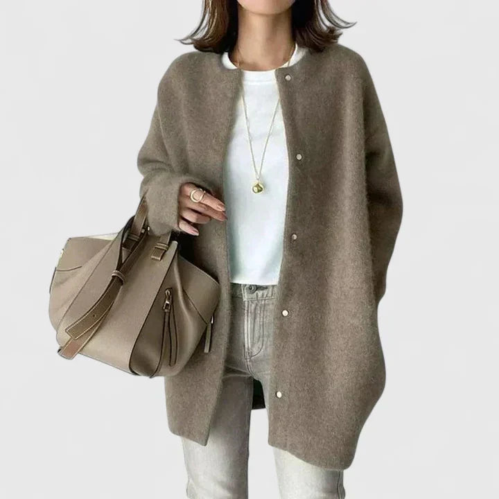 Veste confortable Danoir Paris Thalienne en gris foncé, veste décontractée avec coupe moderne et tissu doux.