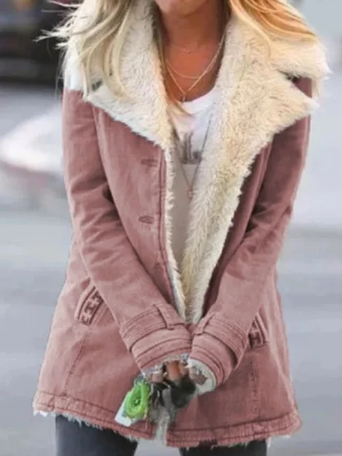 Veste élégante douillette Danoir Paris Jaz en vert armée, veste en tissu chaud avec col et manches longues.