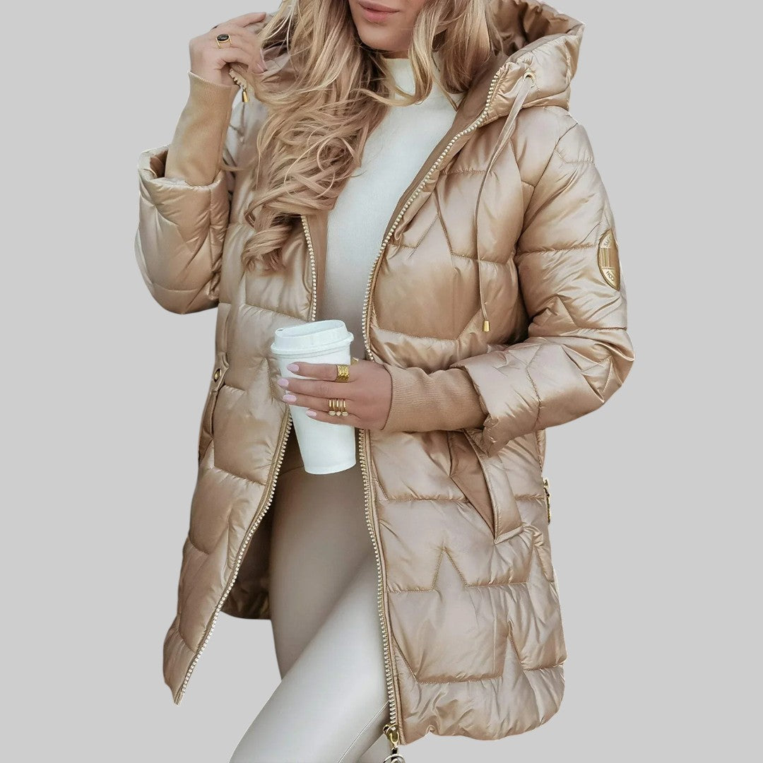 Manteau d'automne beige Danoir Paris Cecilia avec capuche, élégante veste en jackets pour femmes.