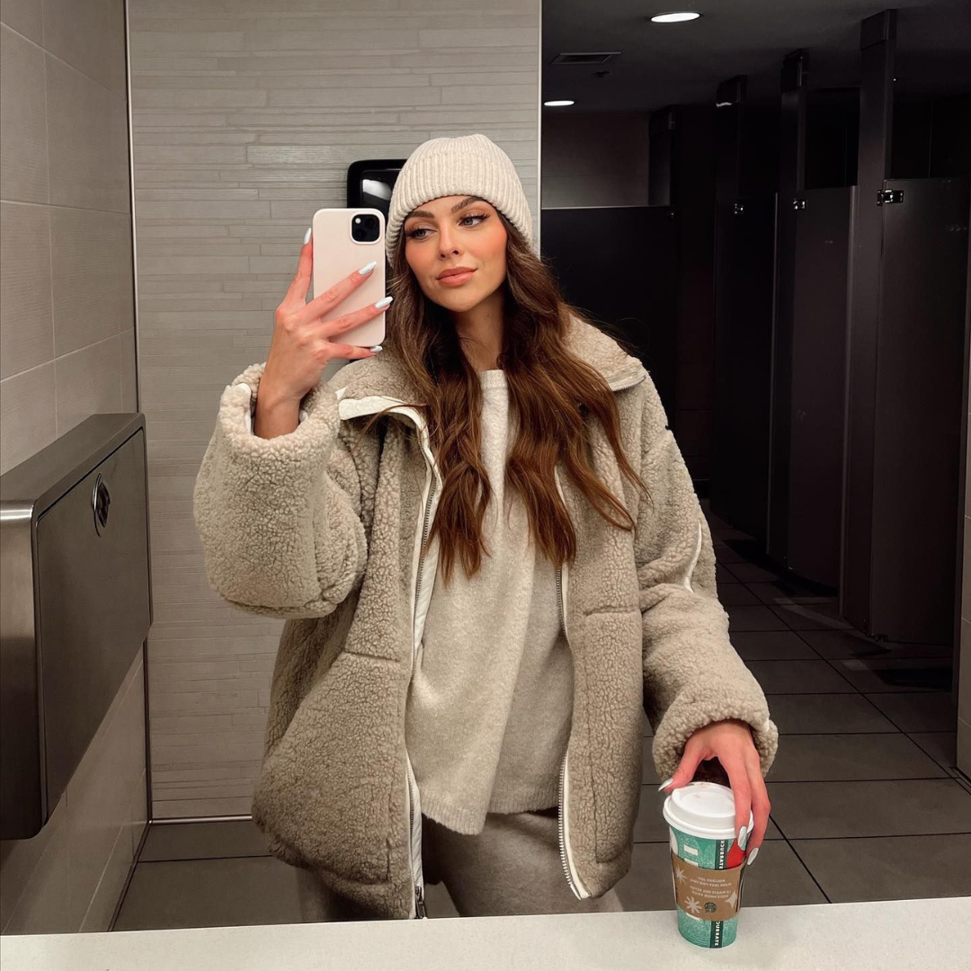 Veste d'hiver douce et chaude Danoir Paris Anastasia en brun clair, veste en jassen avec col confortable et finition élégante