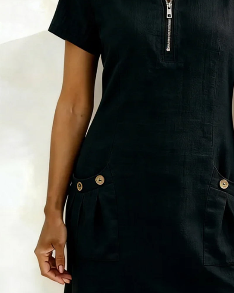 Robe Lina™ de Danoir Paris, robe bleue élégante en tissu fluide, parfait pour une tenue quotidienne chic.