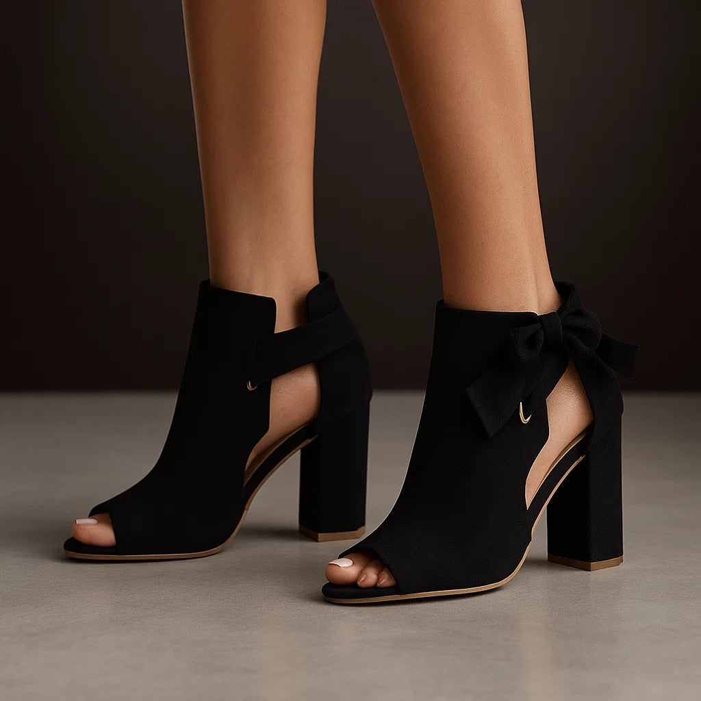 Sandales élégantes Marcella de Danoir Paris en kaki, avec talon haut et design sophistiqué, pour femmes.