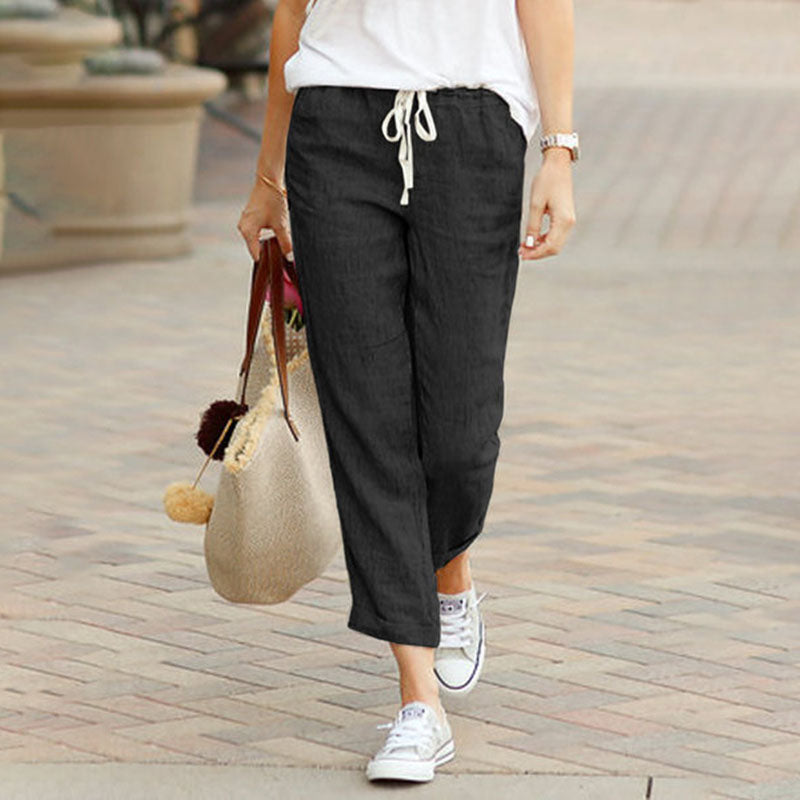 Pantalons casual Danoir Paris Alvie en kaki, coupe confortable, tissu doux, porté décontracté, mode élégante et pratique.