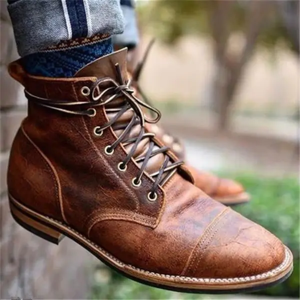 Chaussures en cuir marron Jason™ de Danoir Paris, pointure 38, avec finition élégante et design classique.