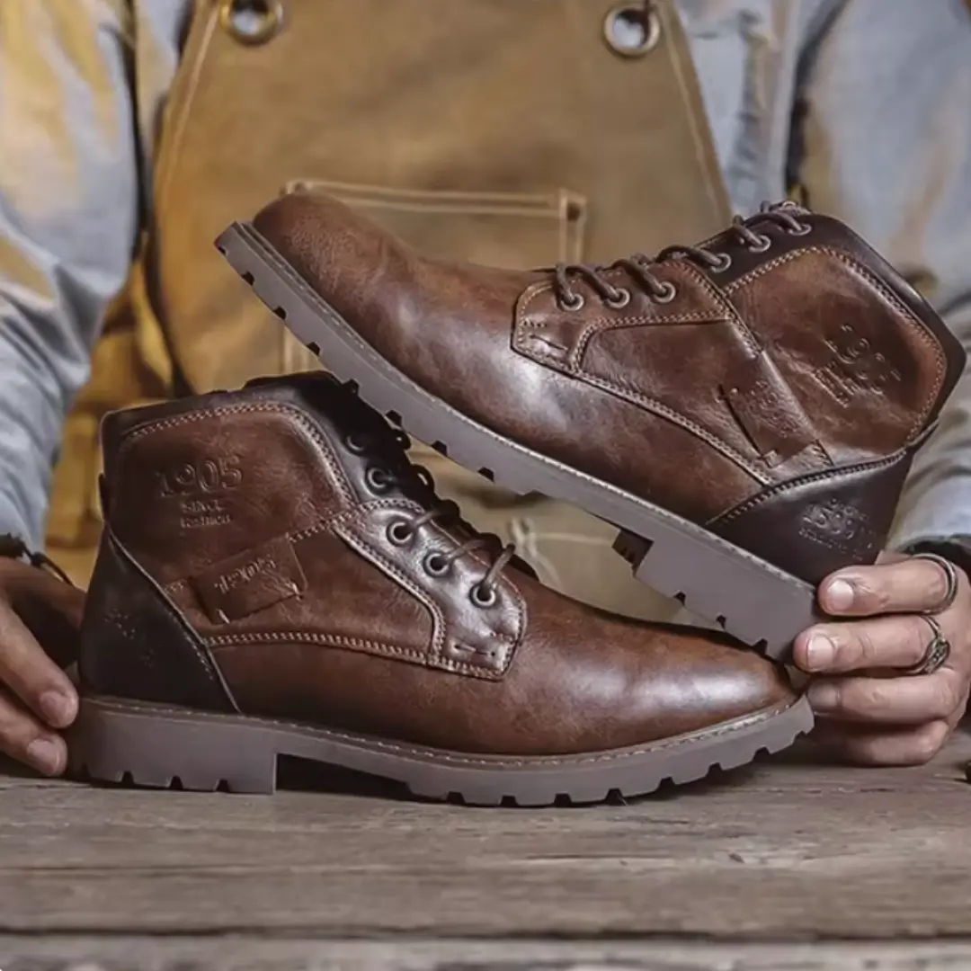 Bottes en cuir vintage Aaron™ marron pour femme, style élégant, pointure 39, par Danoir Paris, en cuir souple et finition vintage