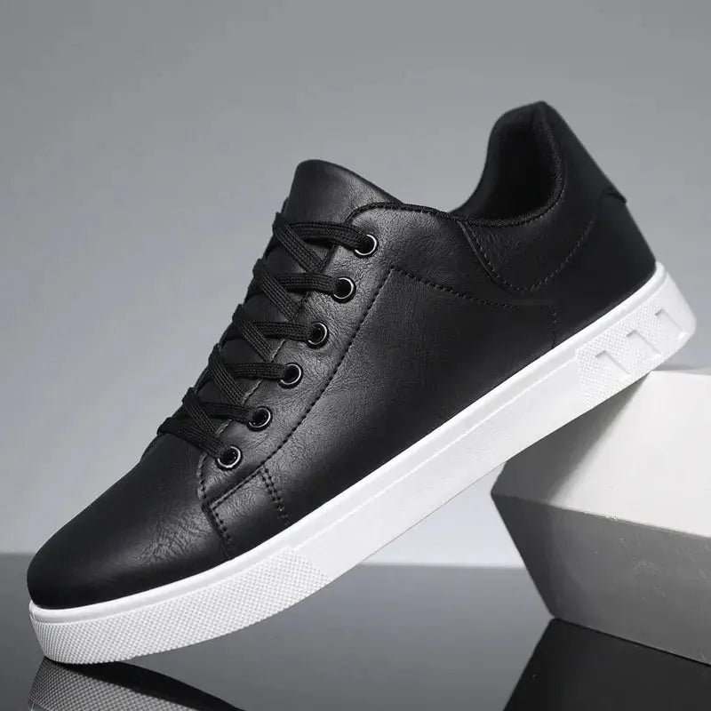 Chaussures sportives décontractées Fernando™ de Danoir Paris en marron, taille 39, vue de côté.