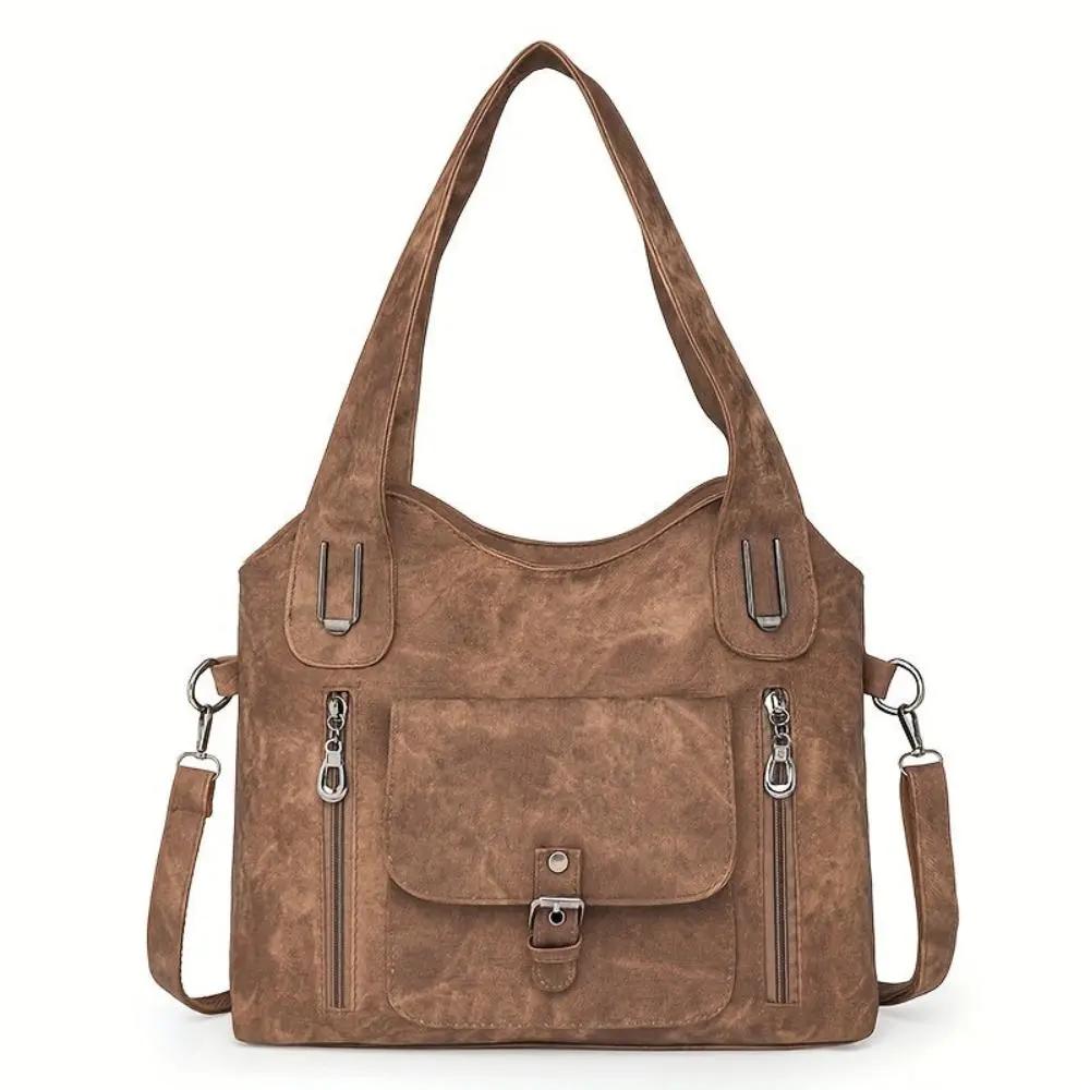 Sac à bandoulière Cecilia en cuir marron de Danoir Paris, sac élégant et intemporel avec finition soignée.
