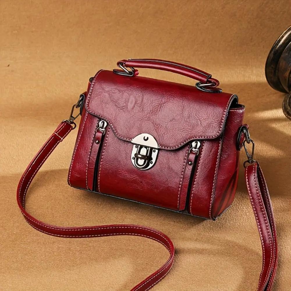 Sac à main Luna rétro-chic en marron, sac à main élégant de Danoir Paris avec design vintage sophistiqué.