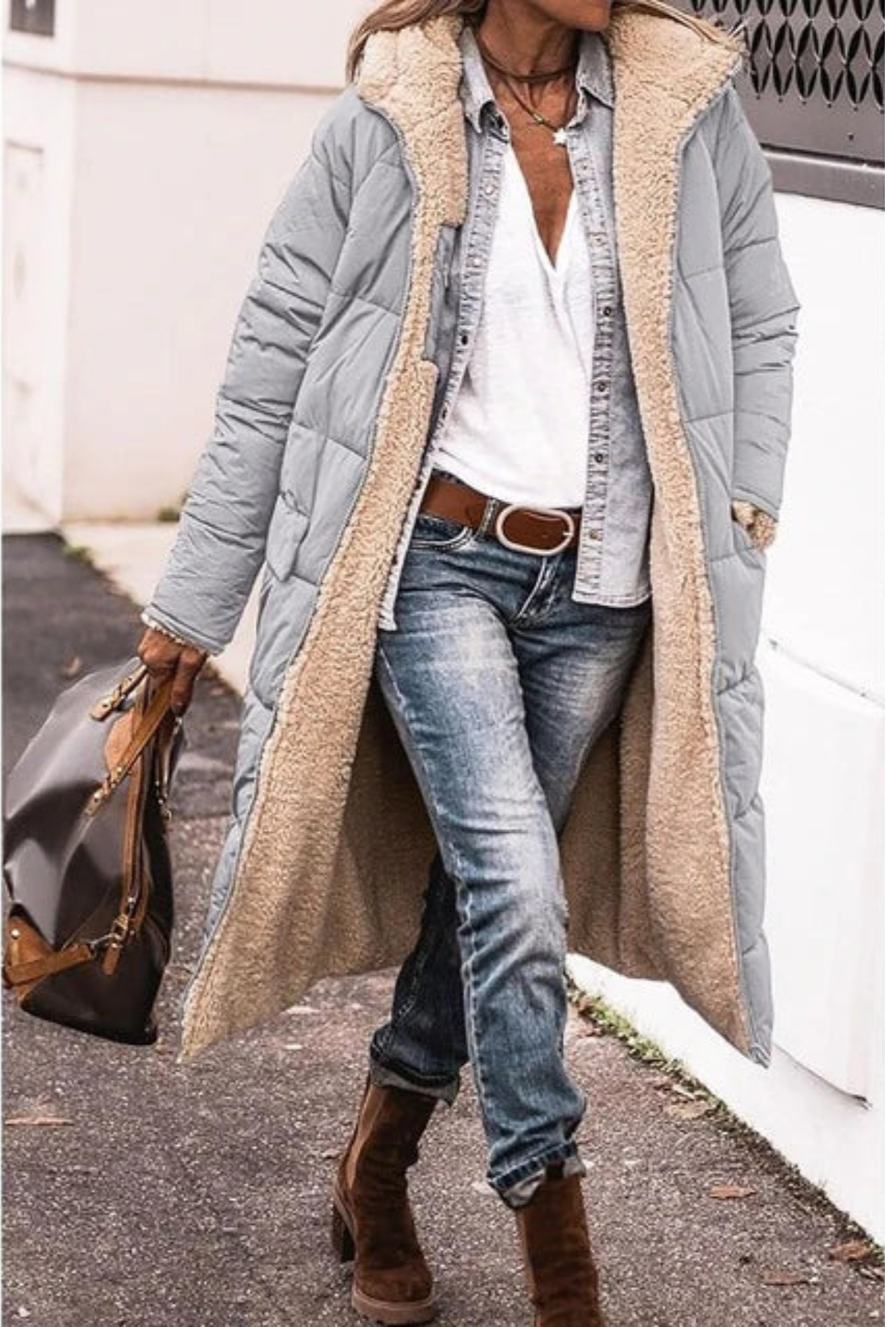 Manteau réversible élégant Danoir Paris Anny en marron, doublure visible, style chic et sophistiqué pour femmes.