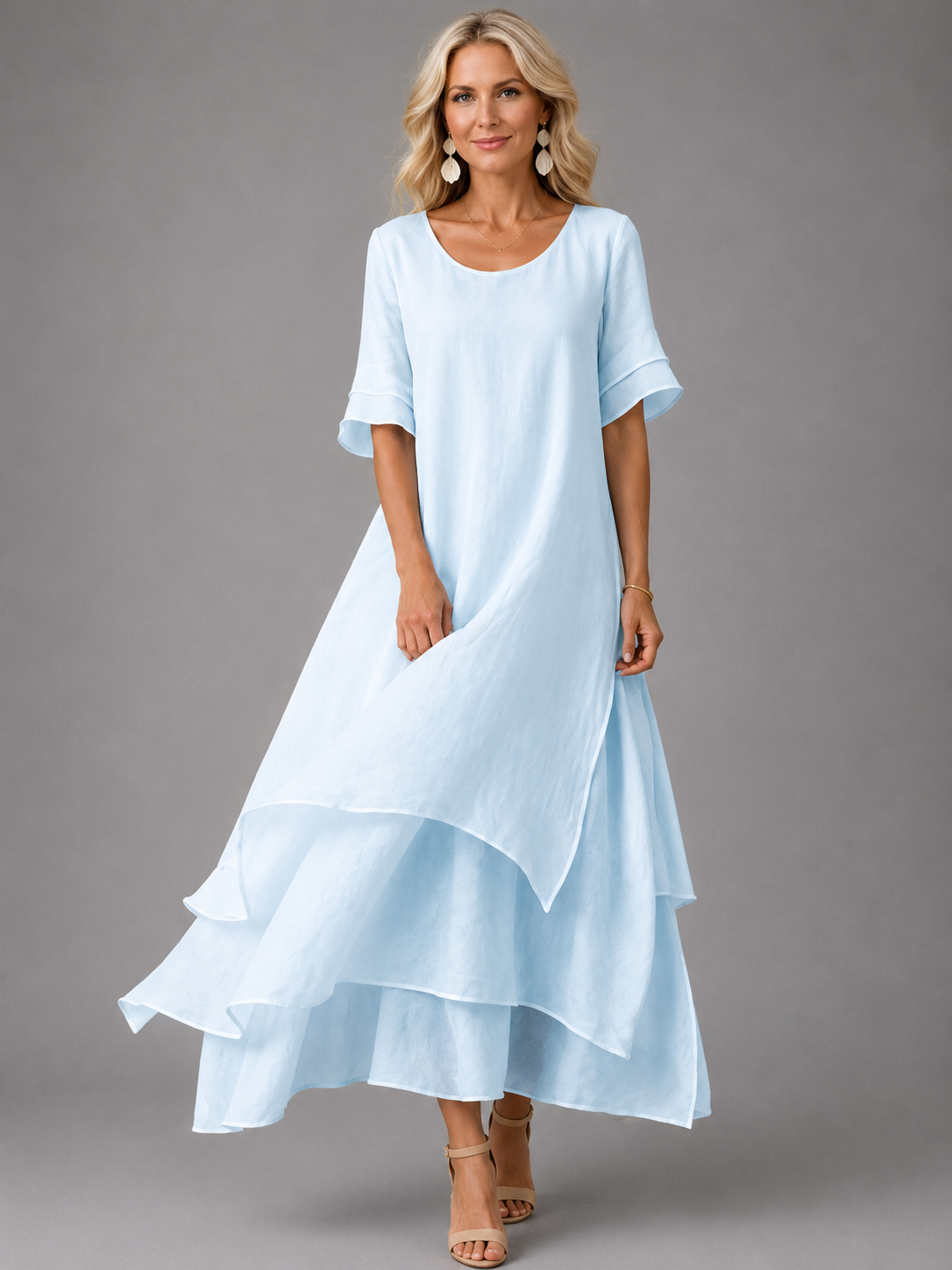 Robe longue fluide Liora™ de Danoir Paris, robe maxi rose avec tissu léger et élégant, portée pour une silhouette gracieuse.