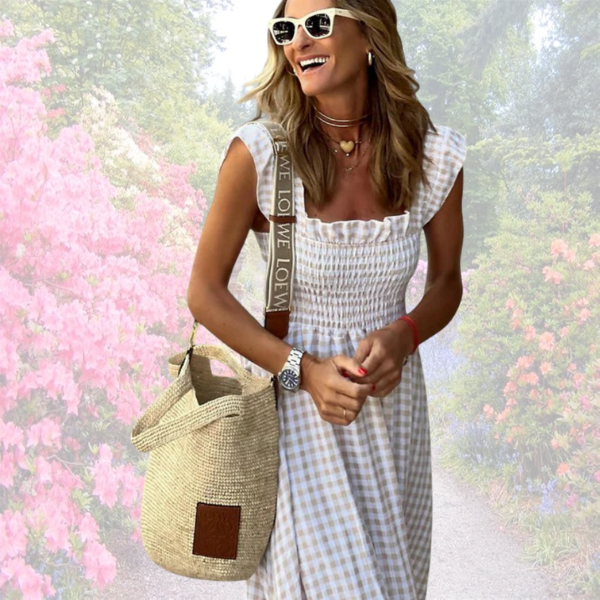 Robe maxi vichy beige Danoir Paris, style évasé, longueur midi, pour femmes, tissu léger et élégant.