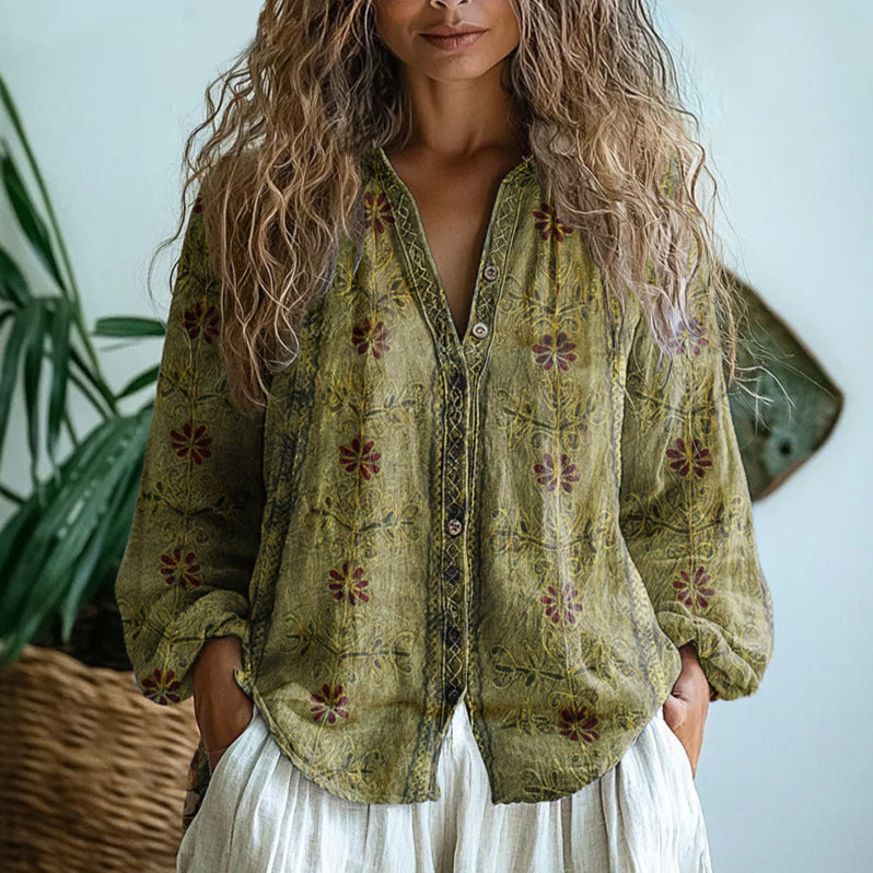 Chemise élégante vintage Danoir Paris Brianna avec imprimé floral violet, tissu léger et coupe raffinée.