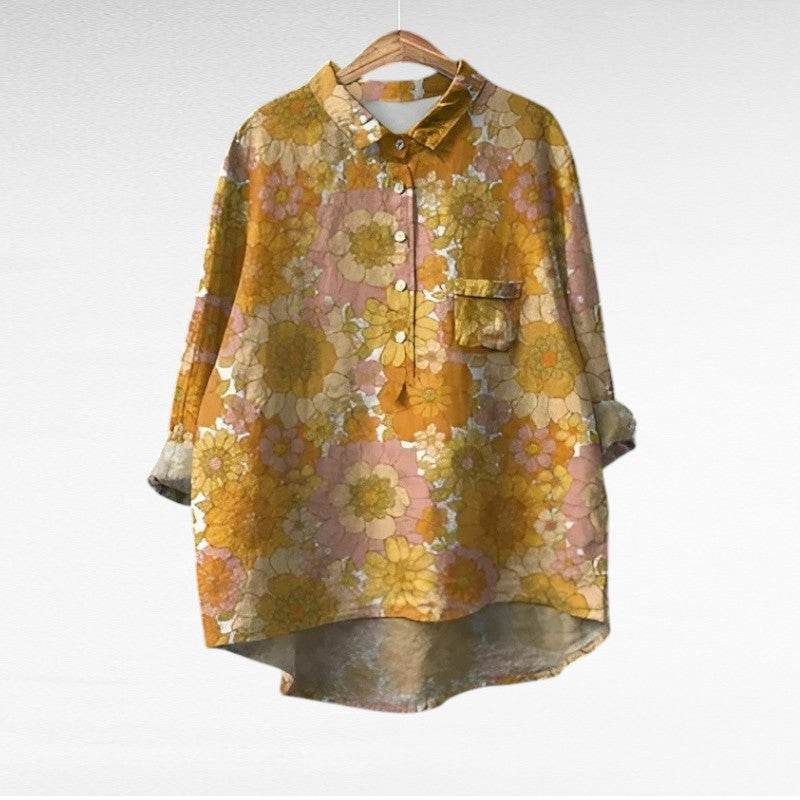 Blouse d'été élégante en lin de la marque Danoir Paris, motif léger et tissu fluide, portée par un mannequin.