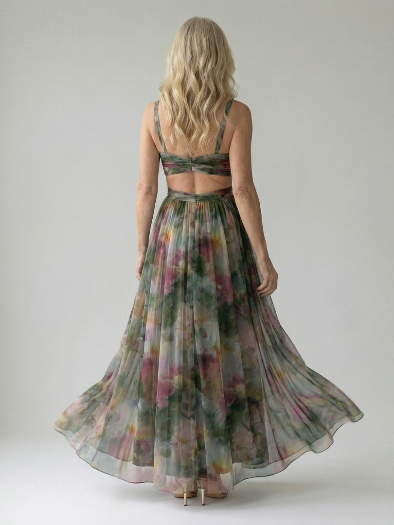 Robe maxi à manches longues Danoir Paris Isel, multicolore, douce et fluide, portée avec ceinture pour un style élégant.