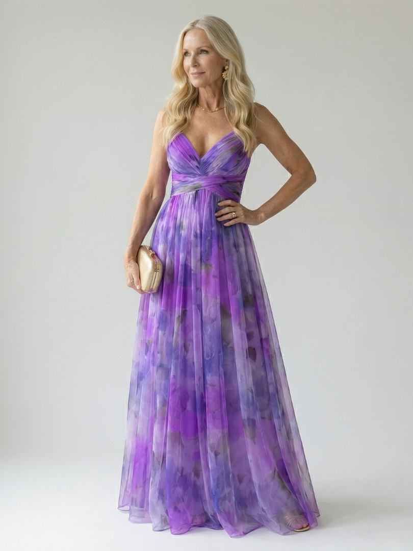 Robe longue maxi en tissu doux multicolore Isel de Danoir Paris, style enveloppant et élégant, portée avec des accessoires.