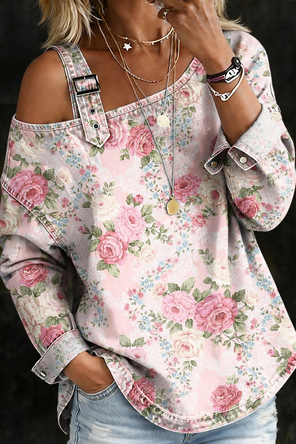 Robe en jean Brooklyn Danoir Paris avec col floral multicolore, détail de robe en denim coloré et motif floral.
