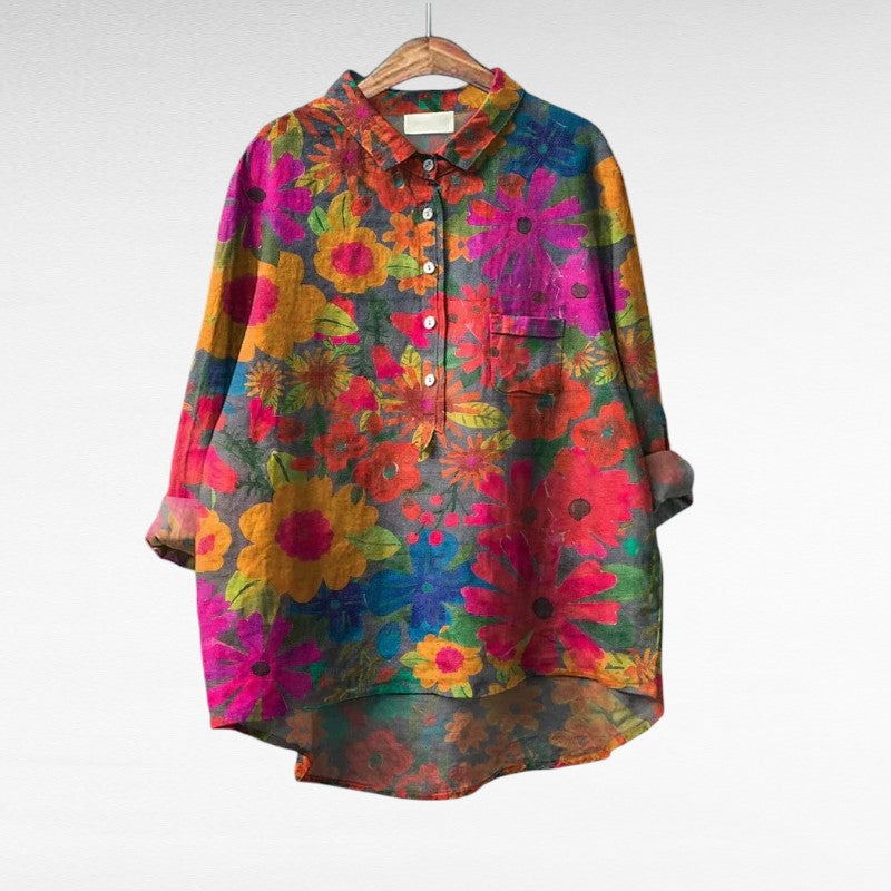 Blouse en lin multicolore Émilie de Danoir Paris, élégante pour l'été, portée sur un mannequin.