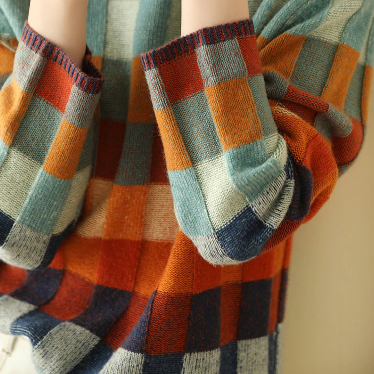 Pull roulé en cachemire doux Élise de Danoir Paris, nouveau modèle, en laine fine et élégante, porté en mode décontracté.