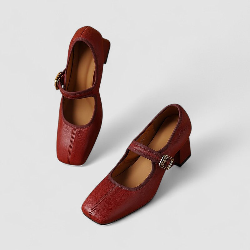 Chaussures bébé Talon Élégant Capucine™ de Danoir Paris, chaussures noires avec design sophistiqué pour petits enfants.