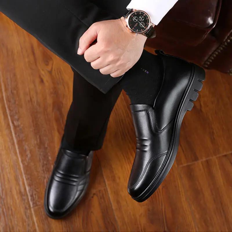 Chaussures de bureau Danoir Paris Mike™ noires en cuir, taille 39, avec semelle élégante et finition soignée.