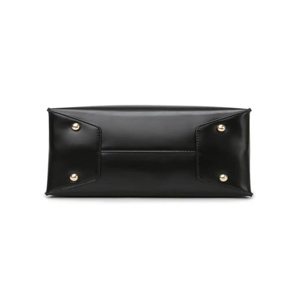 Chaussures Lydia de Danoir Paris en brun noir, élégantes et minimalistes, avec un design épuré pour un style sophistiqué.