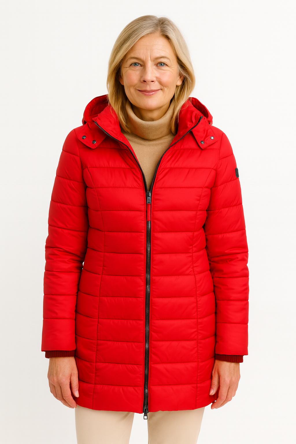 Doudoune élégante d'hiver Luxe de Danoir Paris, veste noire avec capuche et fermeture zippée, chaudement rembourrée.