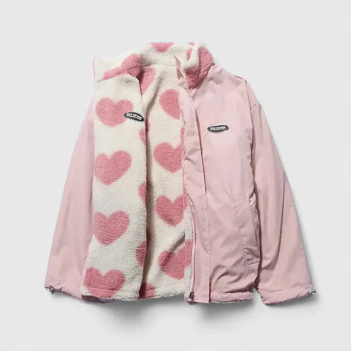 Veste élégante Vea™ de Danoir Paris en noir, avec coupe sophistiquée et détails modernes, idéale pour une tenue chic.