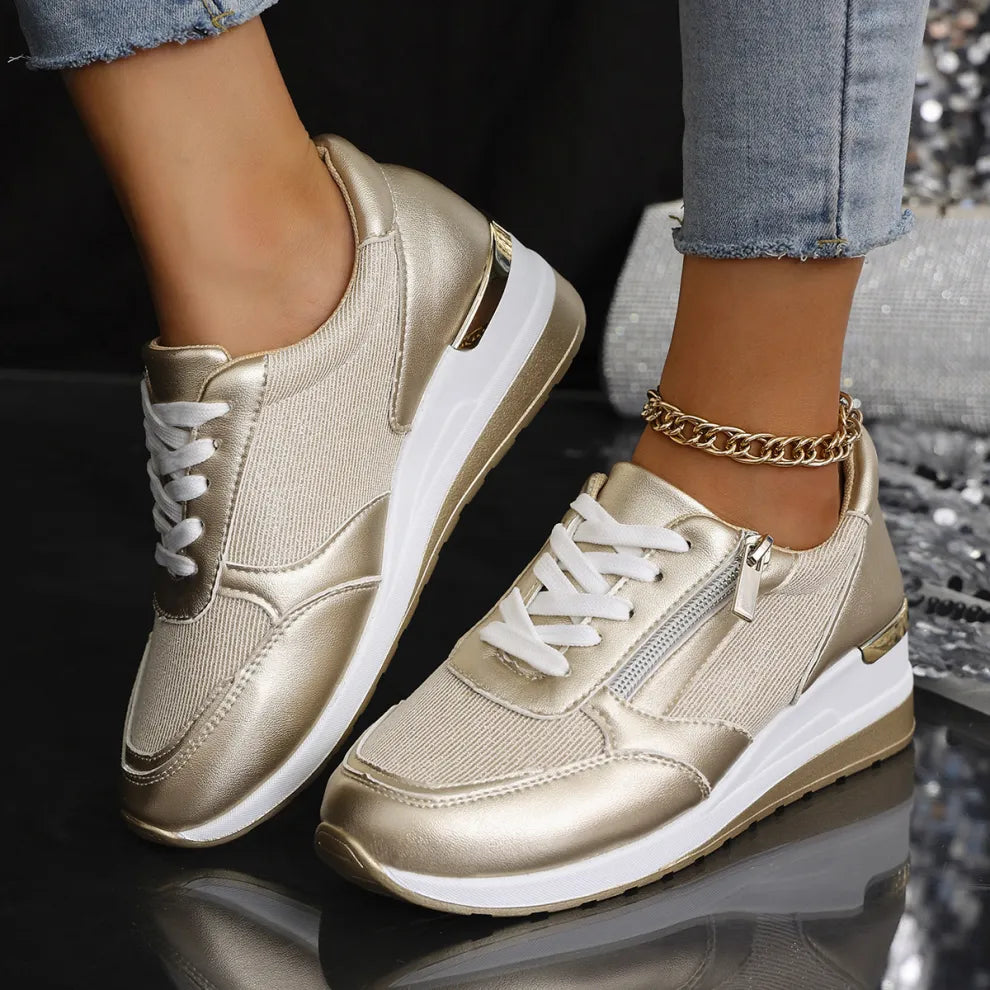 Chaussures orthopédiques pour femme Danoir Paris avec semelle confortable, en noir, adaptées pour un soutien optimal des pieds.