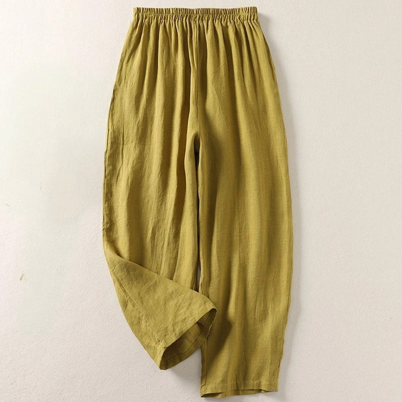 Pantalon fluide Amalia™ en coton et lin de Danoir Paris, taille moyenne, couleur orange, porté sur un mannequin.
