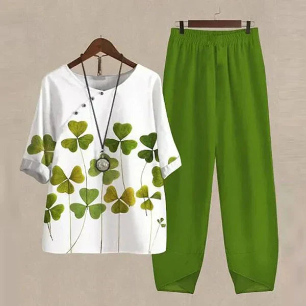 Ensemble Lilou Danoir Paris avec chemise verte et pantalon confortable, look chic et décontracté, prêt à porter.